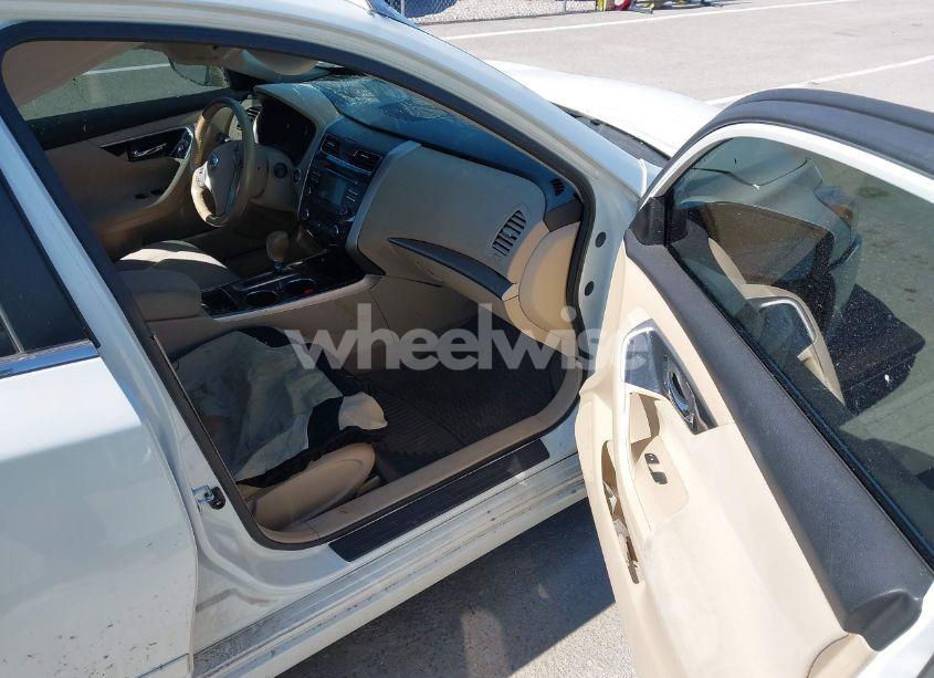 Photo 5 of 2014 Nissan Altima 2.5 SV (VIN 1N4AL3APXEC400250)