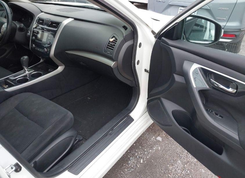 Photo 5 of 2014 Nissan Altima 2.5 SV (VIN 1N4AL3APXEN213644)