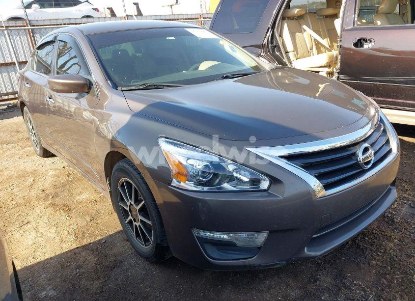 2014 Nissan Altima 2.5 S (VIN 1N4AL3APXEN214194) main photo
