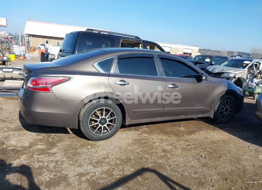 Photo 13 of 2014 Nissan Altima 2.5 S (VIN 1N4AL3APXEN214194)