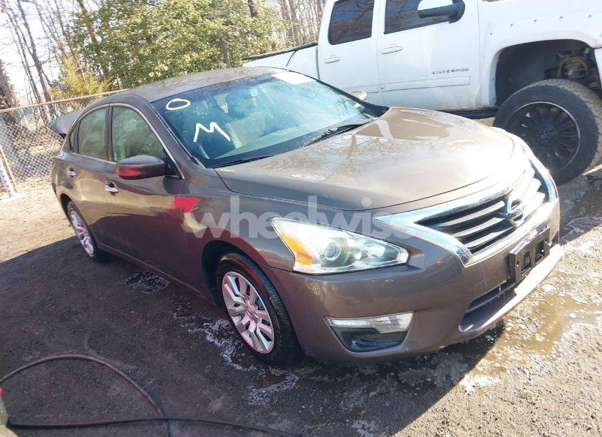 2014 Nissan Altima 2.5 S (VIN 1N4AL3APXEN224109) main photo