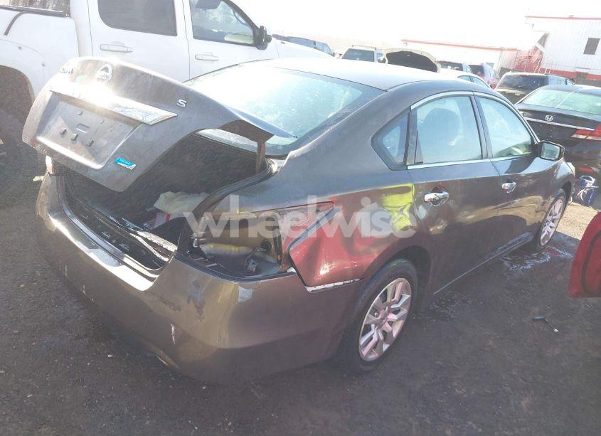 Photo 4 of 2014 Nissan Altima 2.5 S (VIN 1N4AL3APXEN224109)