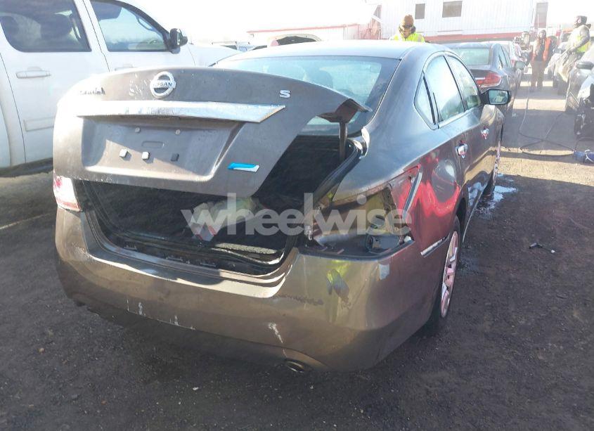 Photo 6 of 2014 Nissan Altima 2.5 S (VIN 1N4AL3APXEN224109)