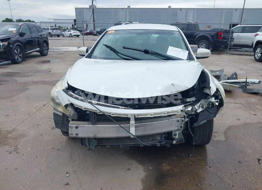 Photo 13 of 2014 Nissan Altima 2.5 SL (VIN 1N4AL3APXEN225812)