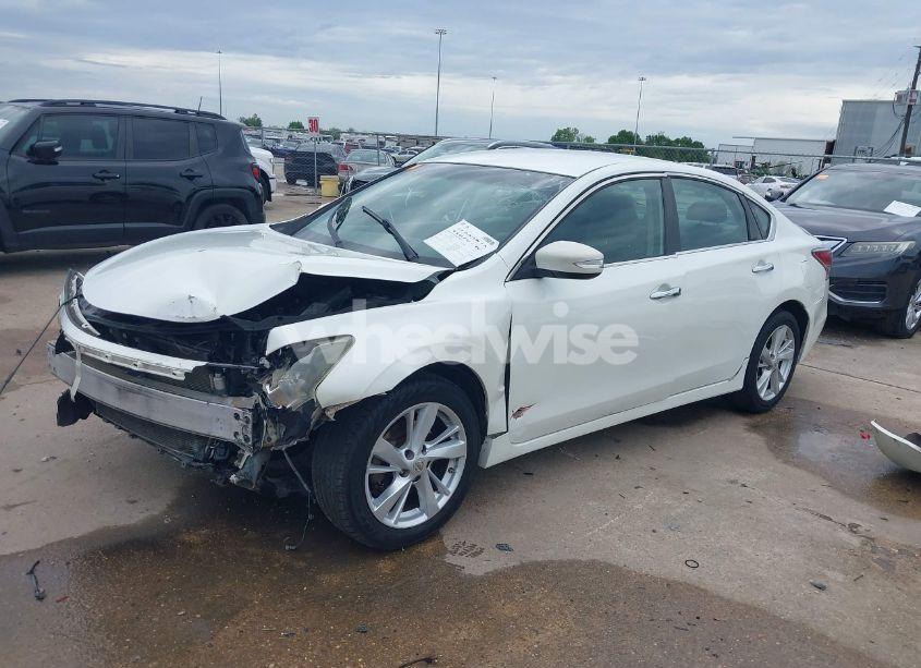 Photo 2 of 2014 Nissan Altima 2.5 SL (VIN 1N4AL3APXEN225812)