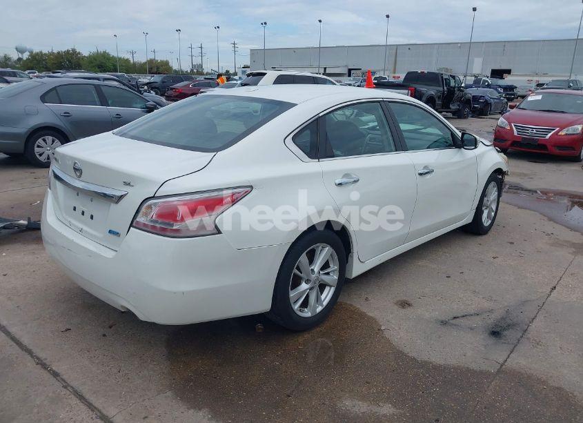 Photo 4 of 2014 Nissan Altima 2.5 SL (VIN 1N4AL3APXEN225812)