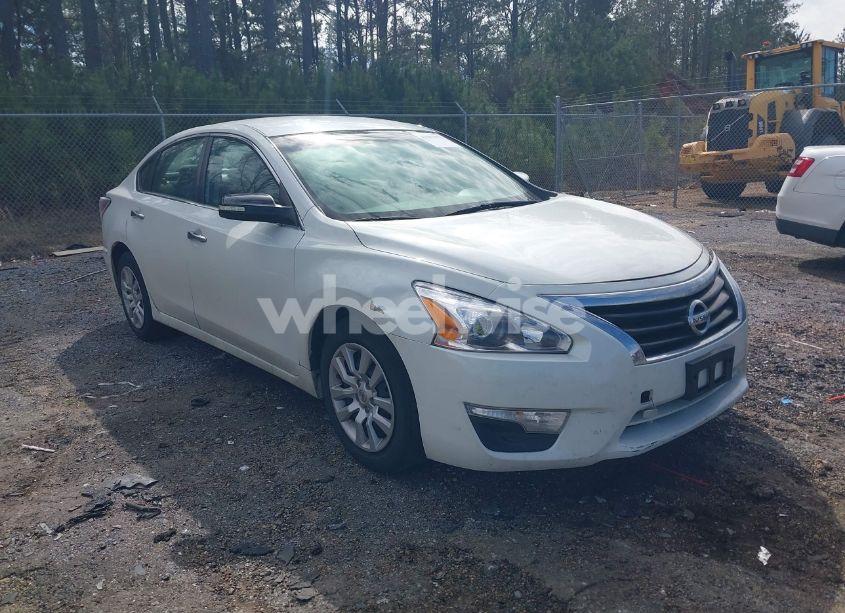 2014 Nissan Altima 2.5 S (VIN 1N4AL3APXEN238172) main photo