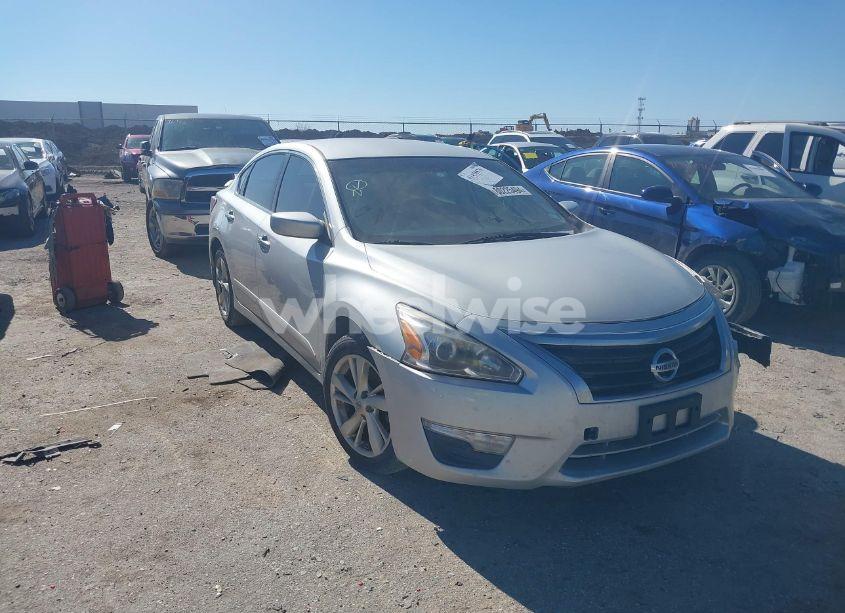 2014 Nissan Altima 2.5 SV (VIN 1N4AL3APXEN240262) main photo