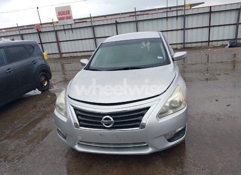 Photo 6 of 2014 Nissan Altima 2.5 S (VIN 1N4AL3APXEN249401)