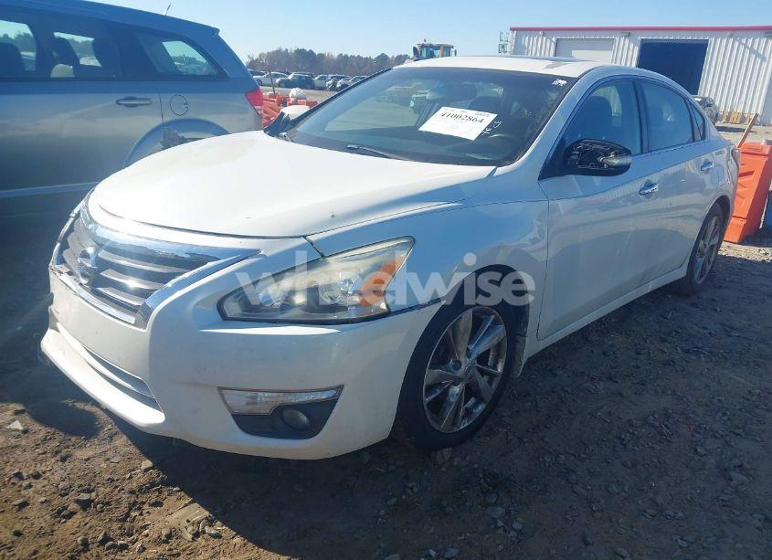 Photo 2 of 2014 Nissan Altima 2.5 SL (VIN 1N4AL3APXEN334402)