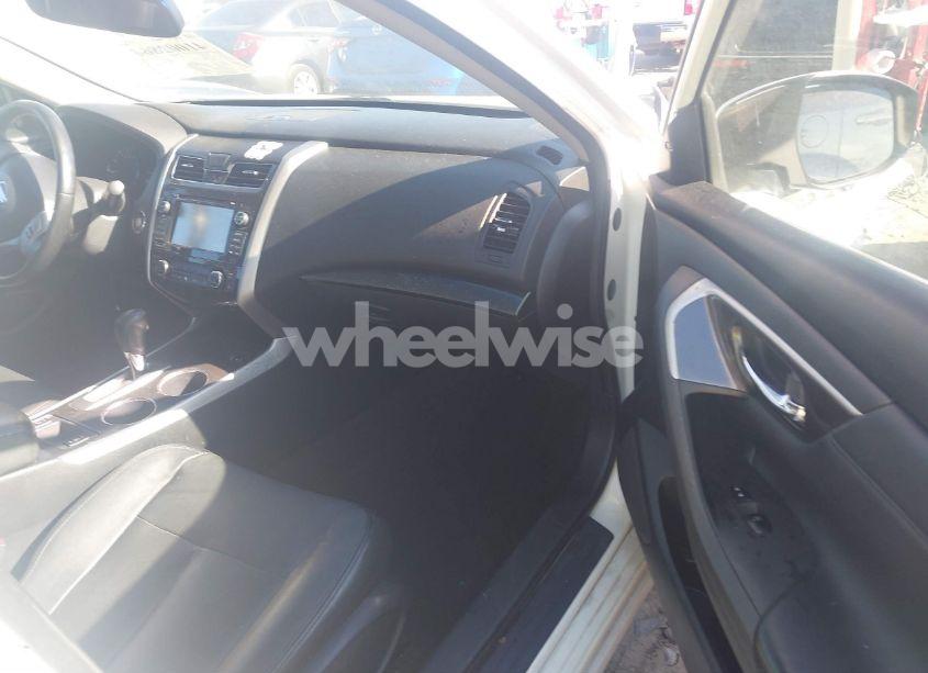 Photo 5 of 2014 Nissan Altima 2.5 SL (VIN 1N4AL3APXEN334402)