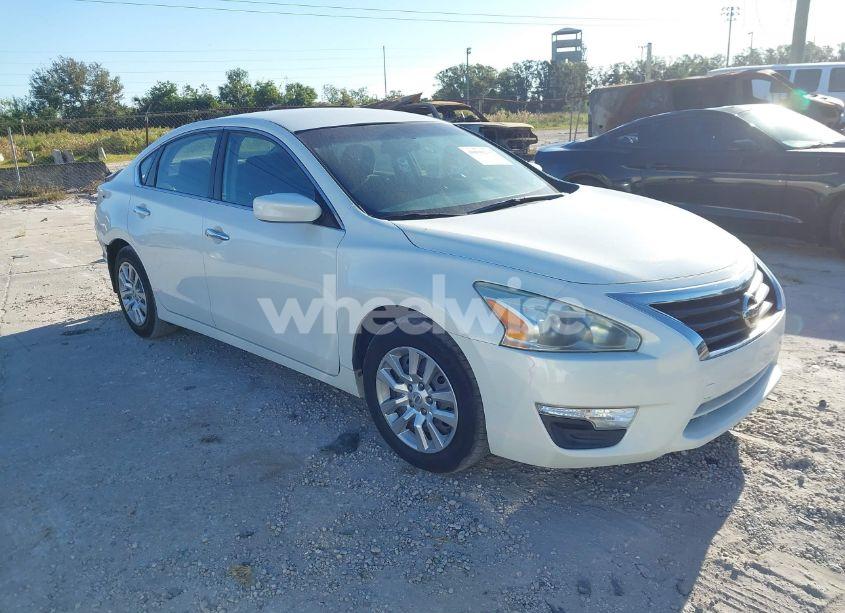 2014 Nissan Altima 2.5 S (VIN 1N4AL3APXEN356867) main photo