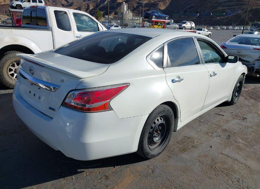 Photo 4 of 2014 Nissan Altima 2.5 S (VIN 1N4AL3APXEN377363)