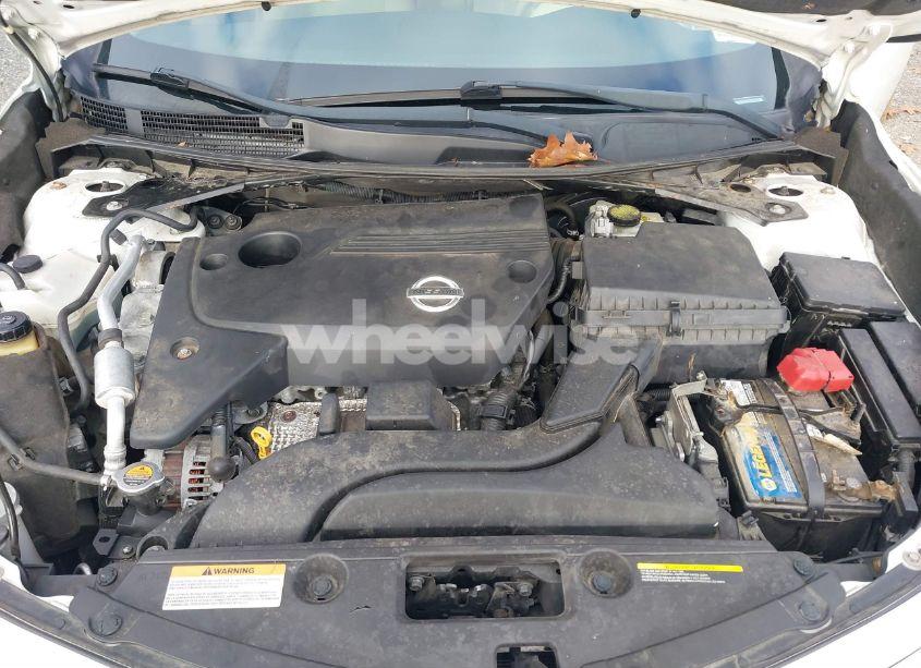 Photo 10 of 2015 Nissan Altima 2.5 SV (VIN 1N4AL3APXFC102699)