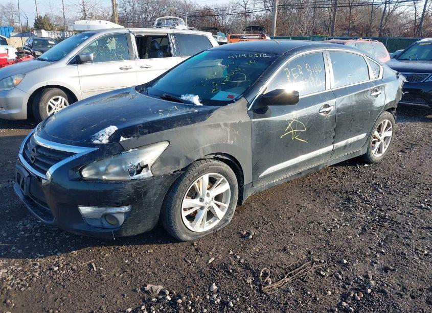 Photo 2 of 2015 Nissan Altima 2.5 SV (VIN 1N4AL3APXFC116201)