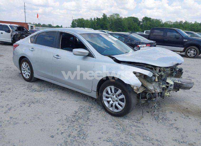 2015 Nissan Altima 2.5/2.5 S/2.5 SL/2.5 SV (VIN 1N4AL3APXFC122158) main photo