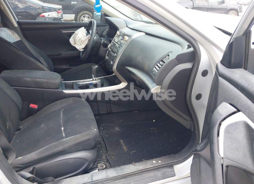Photo 5 of 2015 Nissan Altima 2.5/2.5 S/2.5 SL/2.5 SV (VIN 1N4AL3APXFC122158)
