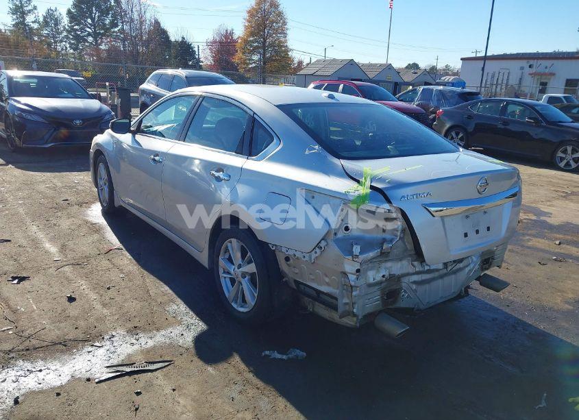 Photo 3 of 2015 Nissan Altima 2.5 SV (VIN 1N4AL3APXFC141325)