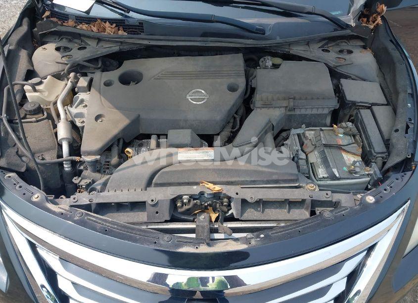 Photo 10 of 2015 Nissan Altima 2.5/2.5 S/2.5 SL/2.5 SV (VIN 1N4AL3APXFC141728)
