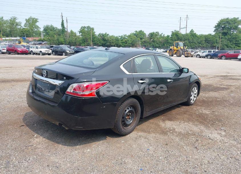 Photo 4 of 2015 Nissan Altima 2.5/2.5 S/2.5 SL/2.5 SV (VIN 1N4AL3APXFC141728)