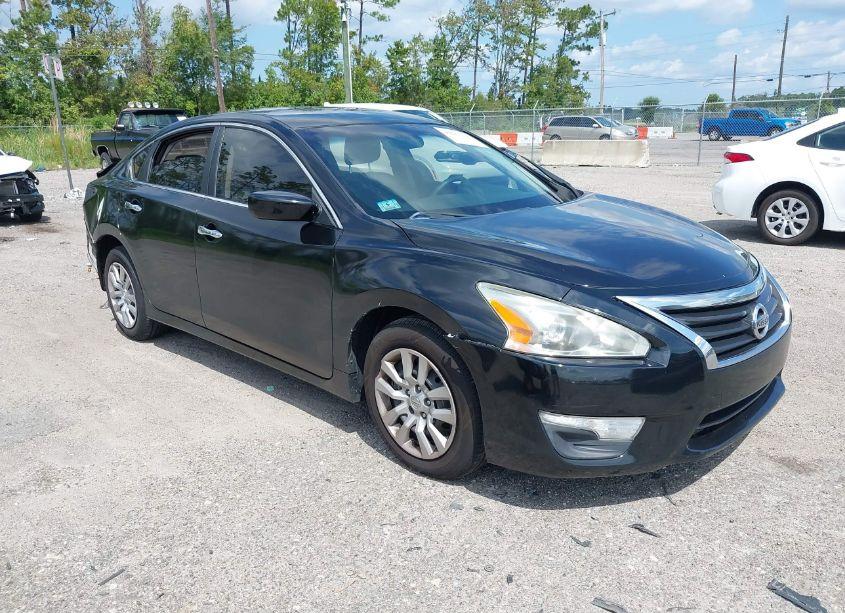 2015 Nissan Altima 2.5 S (VIN 1N4AL3APXFC205556) main photo