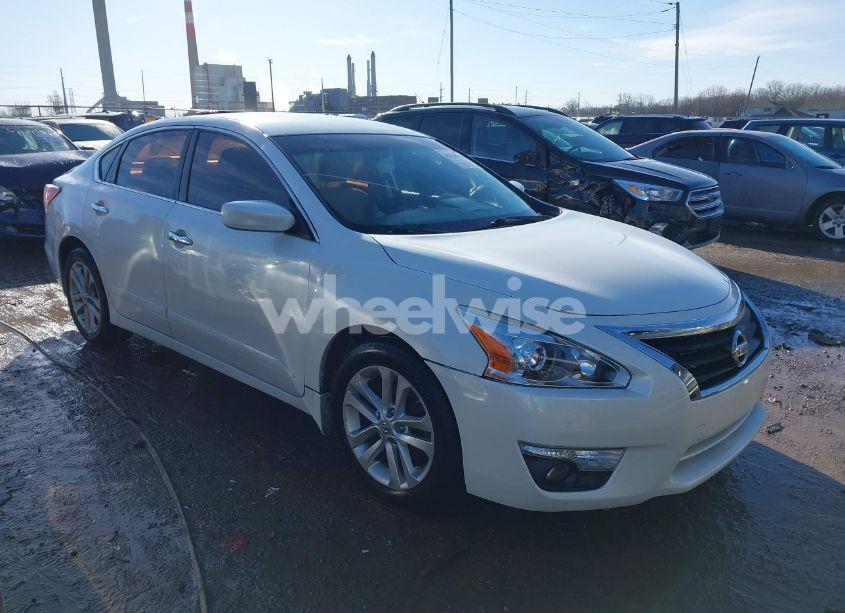 2015 Nissan Altima 2.5/2.5 S/2.5 SL/2.5 SV (VIN 1N4AL3APXFC205847) main photo