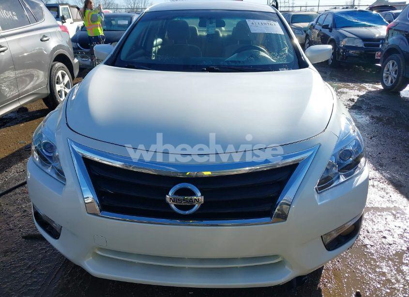 Photo 12 of 2015 Nissan Altima 2.5/2.5 S/2.5 SL/2.5 SV (VIN 1N4AL3APXFC205847)