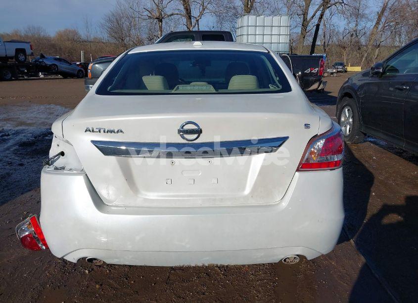 Photo 16 of 2015 Nissan Altima 2.5/2.5 S/2.5 SL/2.5 SV (VIN 1N4AL3APXFC205847)