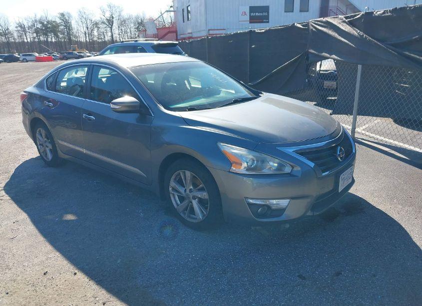 2015 Nissan Altima 2.5 SV (VIN 1N4AL3APXFC208070) main photo