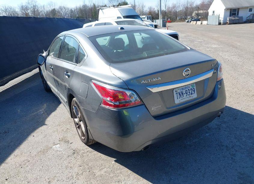Photo 3 of 2015 Nissan Altima 2.5 SV (VIN 1N4AL3APXFC208070)