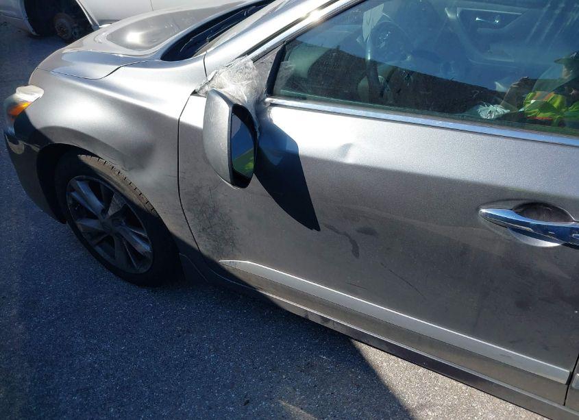 Photo 6 of 2015 Nissan Altima 2.5 SV (VIN 1N4AL3APXFC208070)