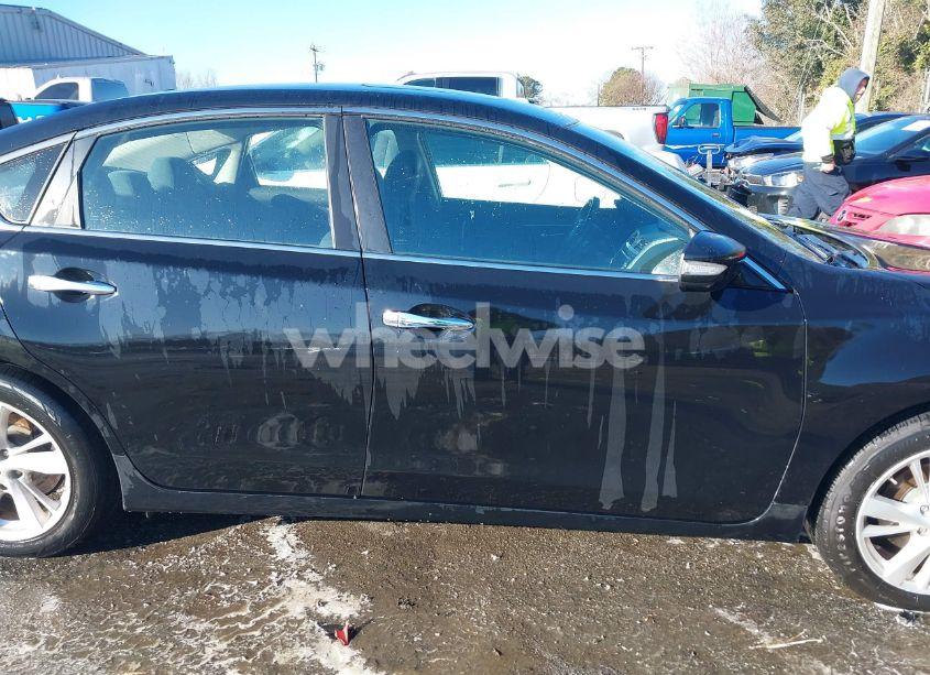 Photo 13 of 2015 Nissan Altima 2.5 SV (VIN 1N4AL3APXFC218274)