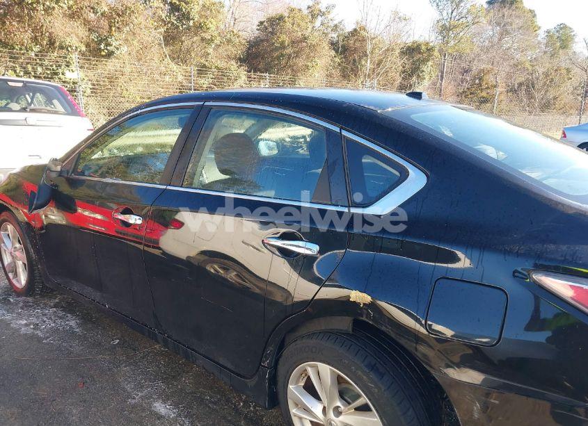 Photo 14 of 2015 Nissan Altima 2.5 SV (VIN 1N4AL3APXFC218274)