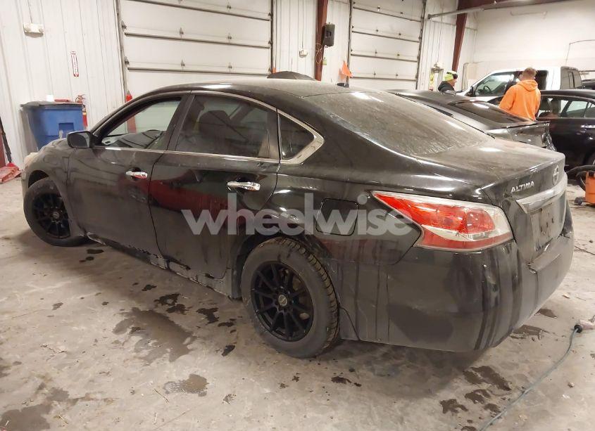 Photo 3 of 2015 Nissan Altima 2.5 SV (VIN 1N4AL3APXFC220848)