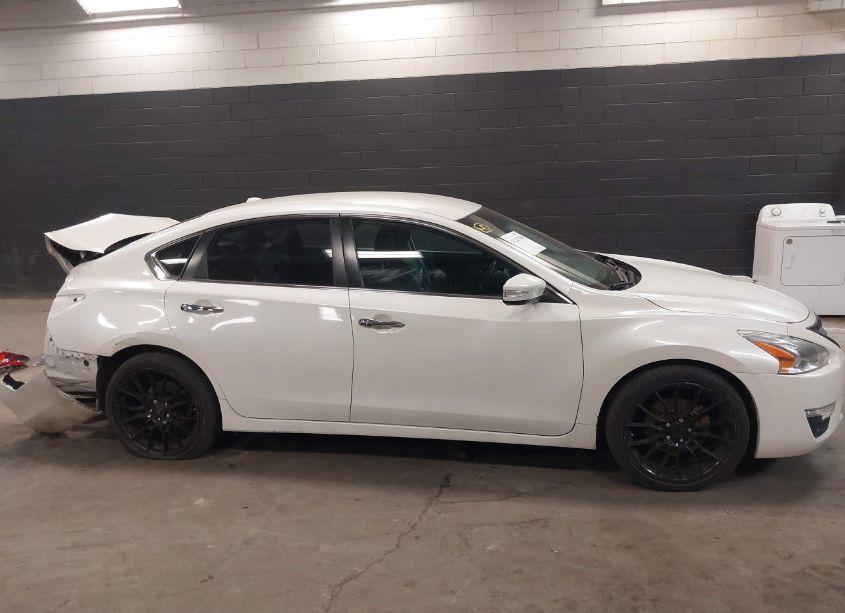 Photo 14 of 2015 Nissan Altima 2.5 SL (VIN 1N4AL3APXFC229419)