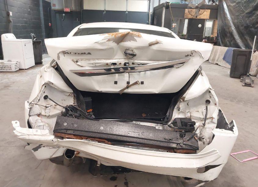 Photo 6 of 2015 Nissan Altima 2.5 SL (VIN 1N4AL3APXFC229419)