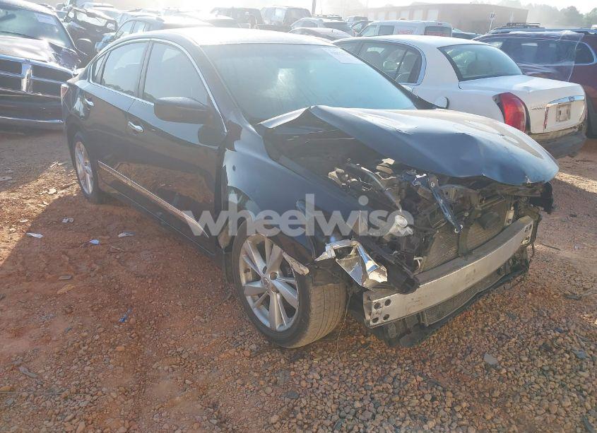 2015 Nissan Altima 2.5 SV (VIN 1N4AL3APXFC237858) main photo