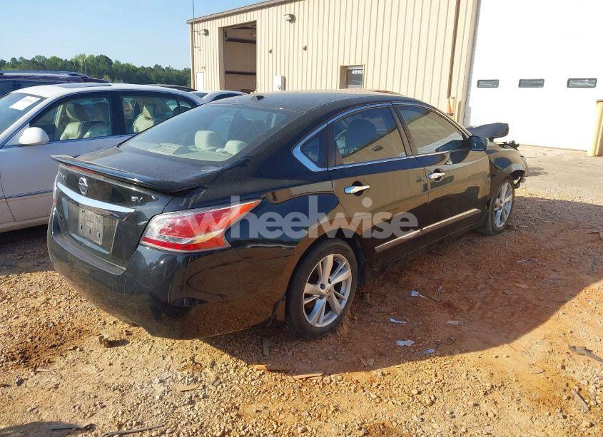 Photo 4 of 2015 Nissan Altima 2.5 SV (VIN 1N4AL3APXFC237858)