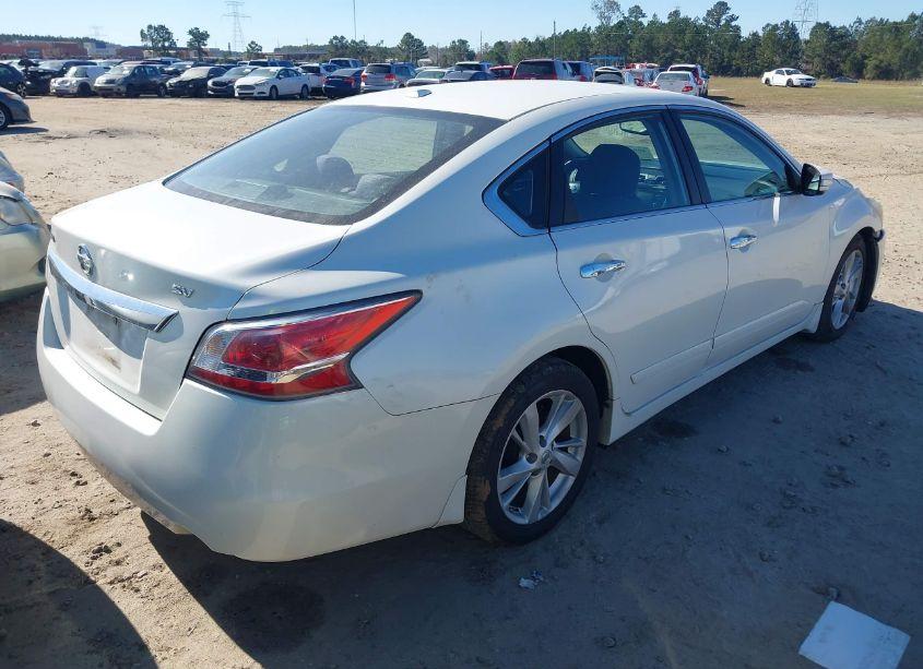 Photo 4 of 2015 Nissan Altima 2.5 SV (VIN 1N4AL3APXFC242249)