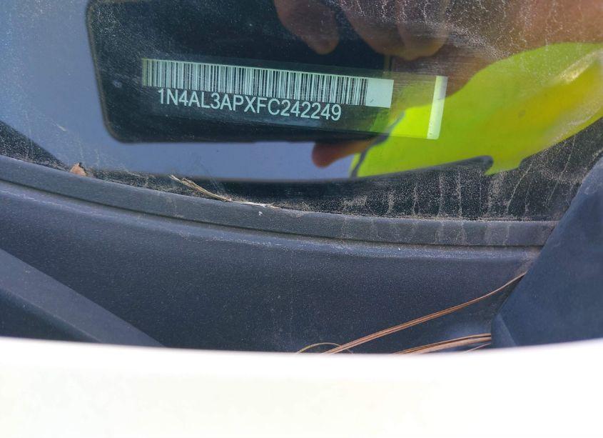 Photo 9 of 2015 Nissan Altima 2.5 SV (VIN 1N4AL3APXFC242249)