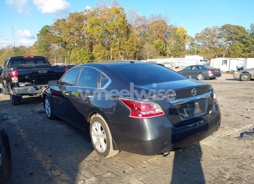 Photo 3 of 2015 Nissan Altima 2.5 SV (VIN 1N4AL3APXFC244079)