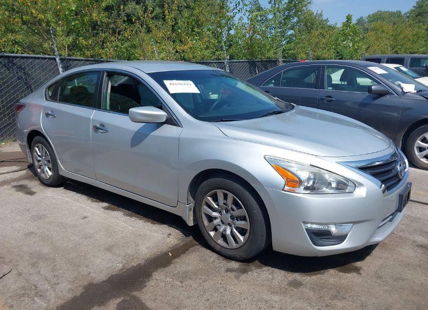 Photo 13 of 2015 Nissan Altima 2.5 S (VIN 1N4AL3APXFC247807)