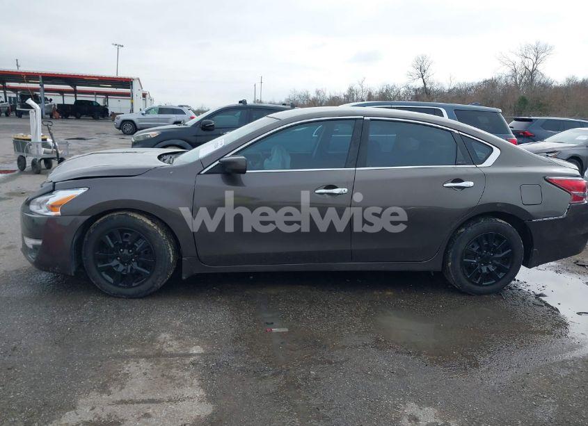 Photo 14 of 2015 Nissan Altima 2.5 S (VIN 1N4AL3APXFC264509)