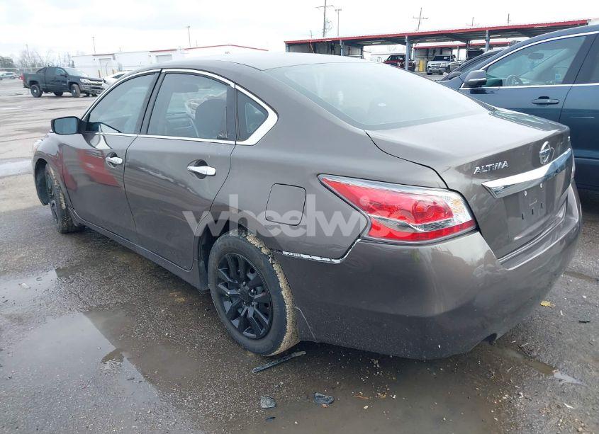 Photo 3 of 2015 Nissan Altima 2.5 S (VIN 1N4AL3APXFC264509)