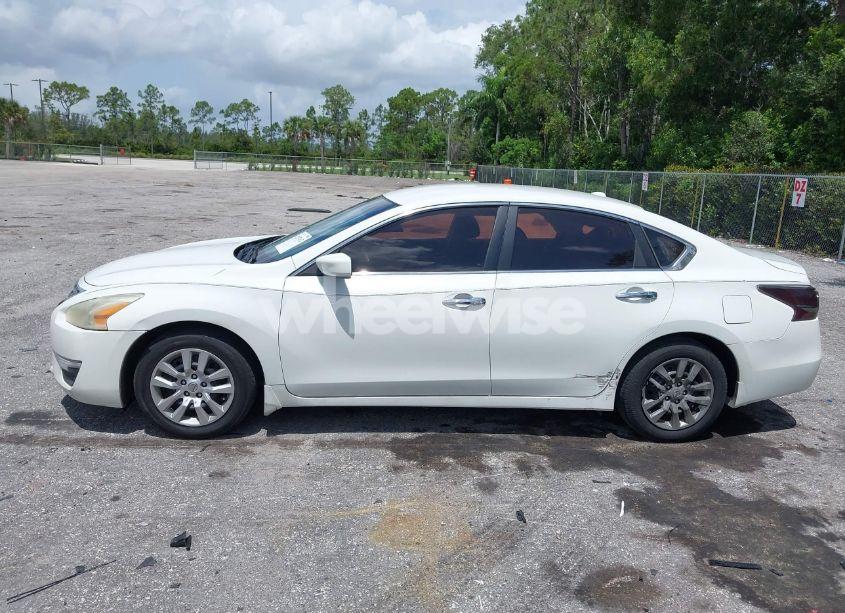 Photo 14 of 2015 Nissan Altima 2.5 S (VIN 1N4AL3APXFC294500)