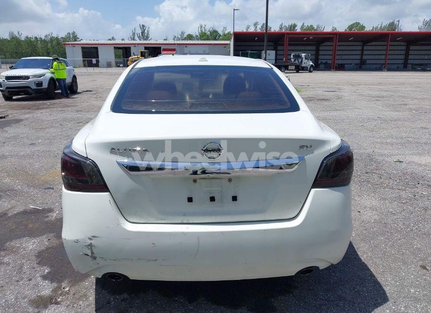 Photo 16 of 2015 Nissan Altima 2.5 S (VIN 1N4AL3APXFC294500)