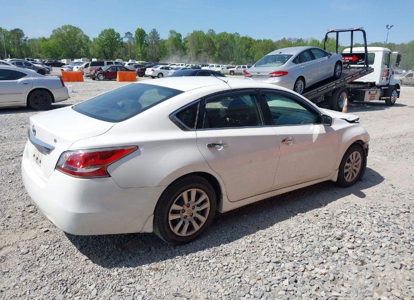 Photo 4 of 2015 Nissan Altima 2.5 S (VIN 1N4AL3APXFC419091)
