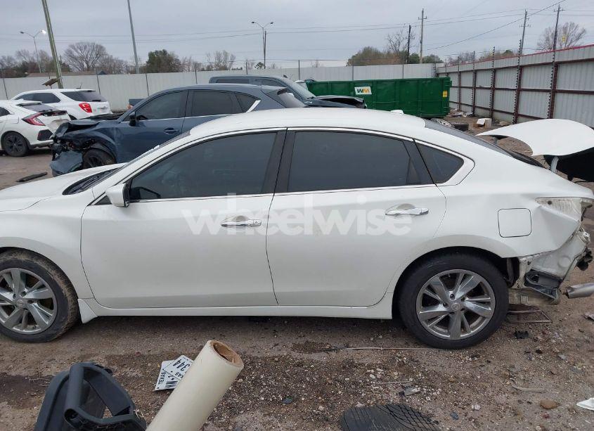 Photo 15 of 2015 Nissan Altima 2.5 SV (VIN 1N4AL3APXFC420290)