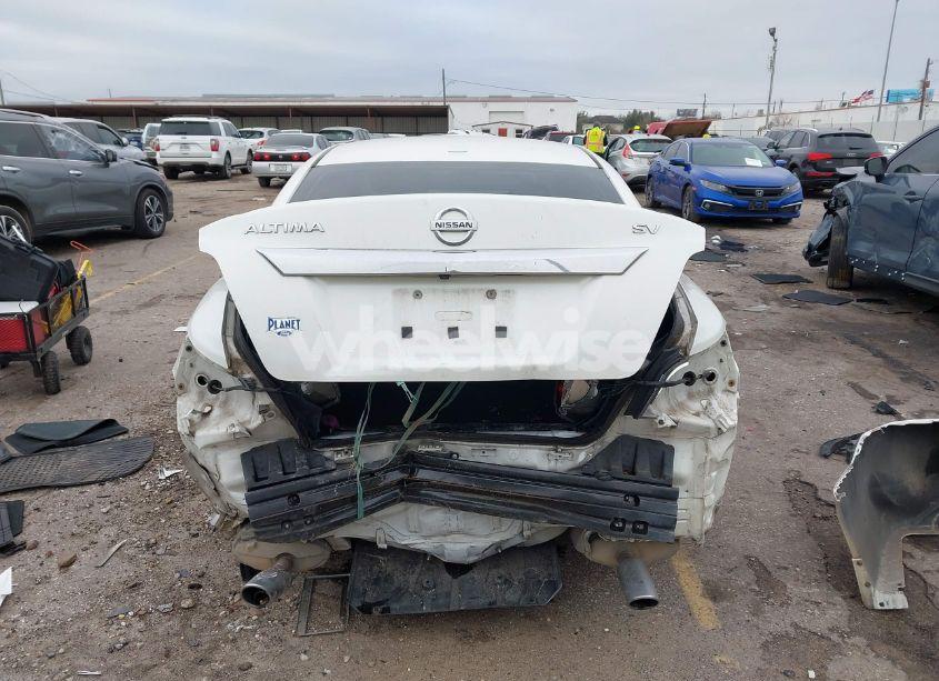 Photo 17 of 2015 Nissan Altima 2.5 SV (VIN 1N4AL3APXFC420290)