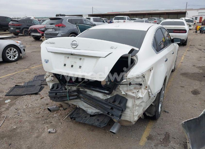 Photo 6 of 2015 Nissan Altima 2.5 SV (VIN 1N4AL3APXFC420290)